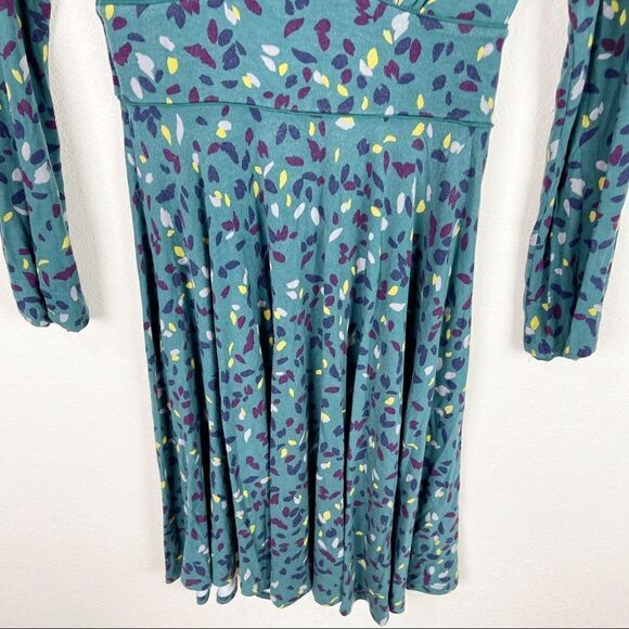 Boden Midi Long Sleeve Floral Green Print Size 6 - Picture 3 of 9